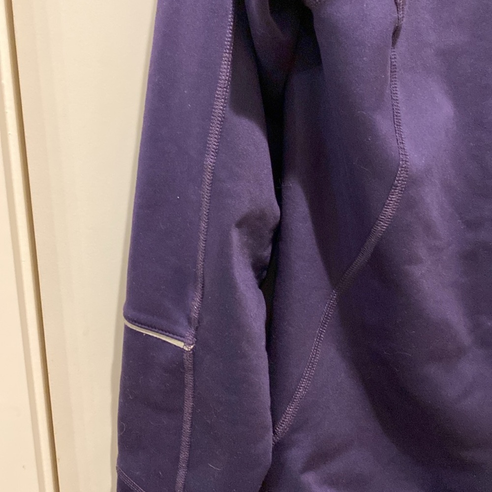 Nike Women’s 1/4‎ Zip Dri-Fit Hoodie.  Purple.  Size Medium.  One Side Pocket. - Picture 4 of 7